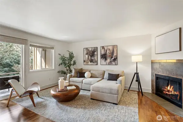 11054 NE 33rd Place #B7, Bellevue, WA 98004