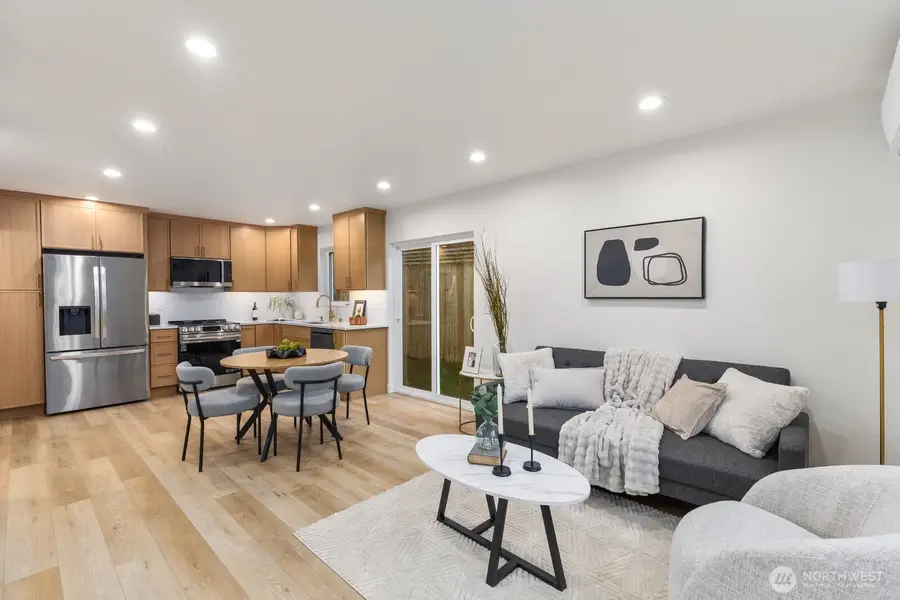 8508 1st Avenue Ne, Seattle, WA 98115 - #3