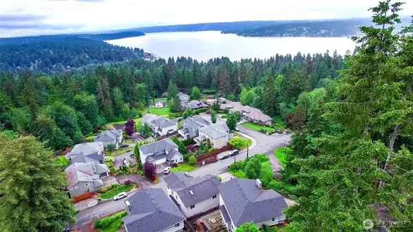 4307 166th Lane Se, Bellevue, WA 98006