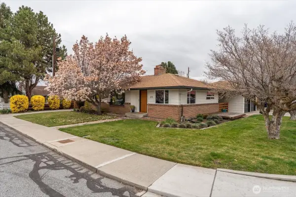 215 Pearl Street, Wenatchee, WA 98801