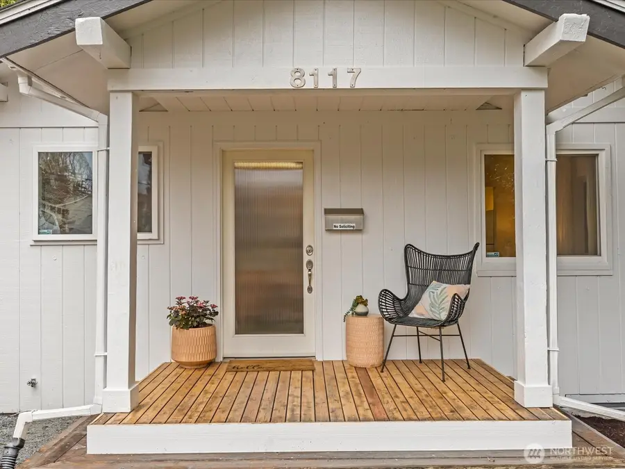 8117 17th Avenue Sw, Seattle, WA 98106 - #2