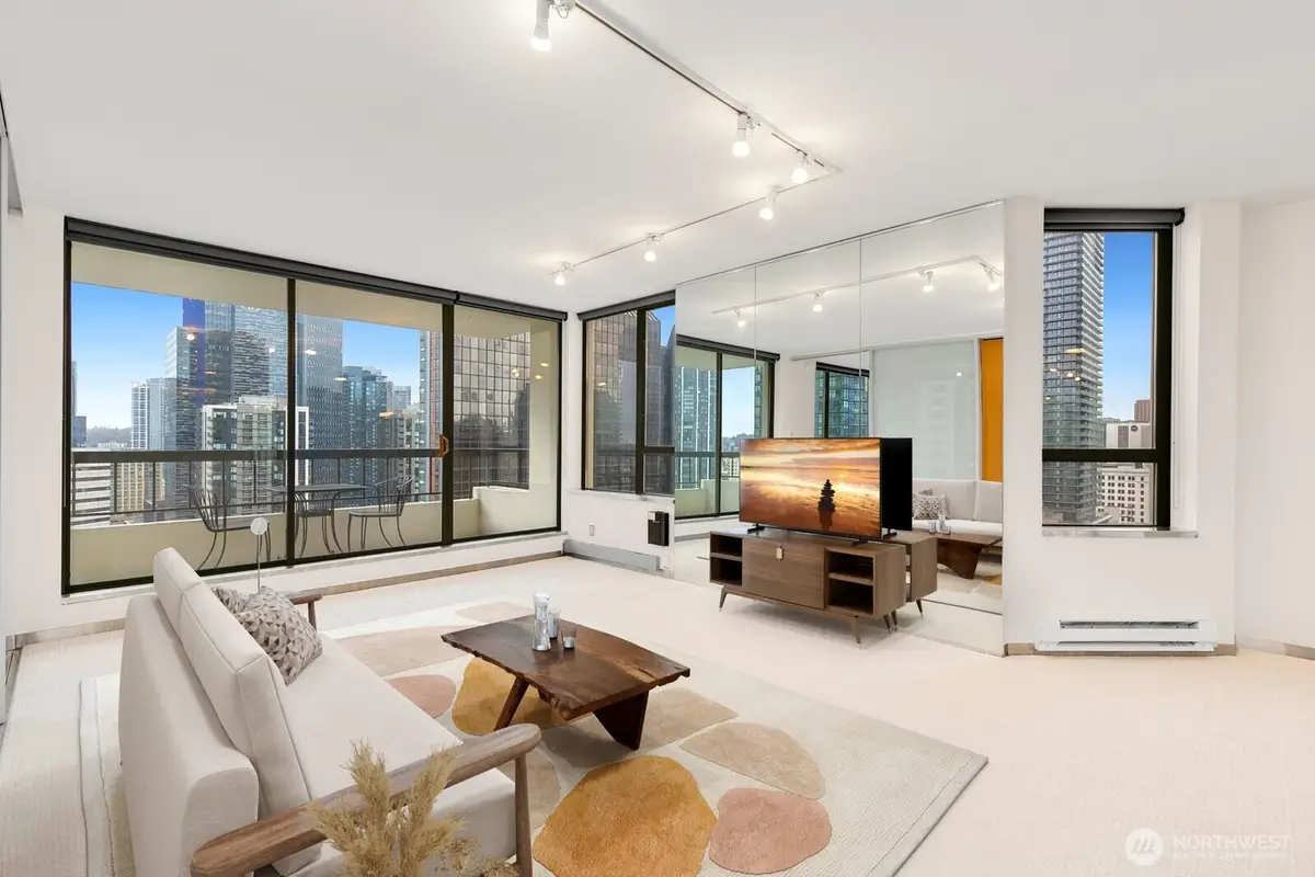 2201 3rd Avenue #2106, Seattle, WA 98121 - #1