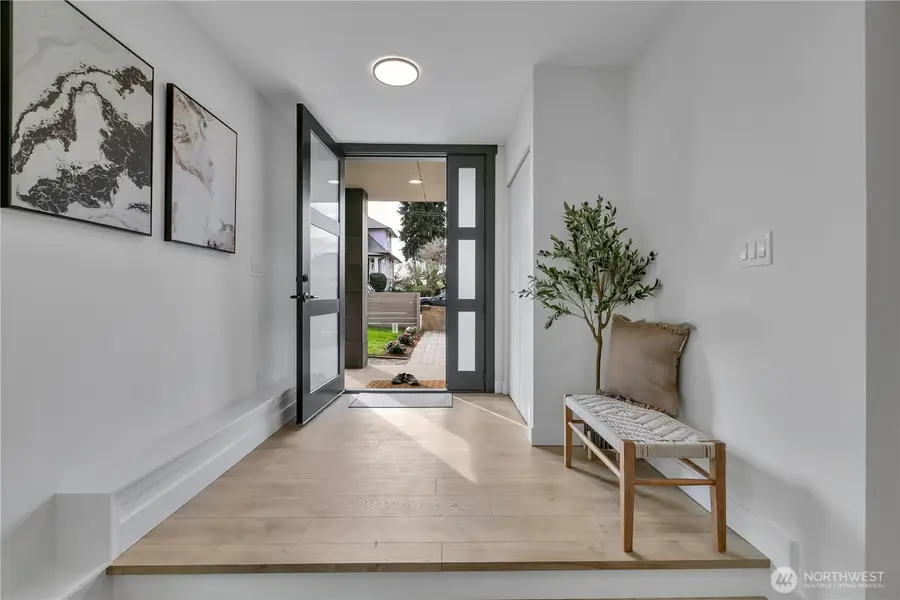 9846 62nd Avenue S #1, Seattle, WA 98118 - #3