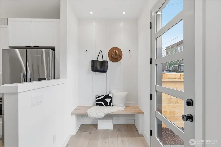 6509 19th Avenue Nw, Seattle, WA 98117 - #3