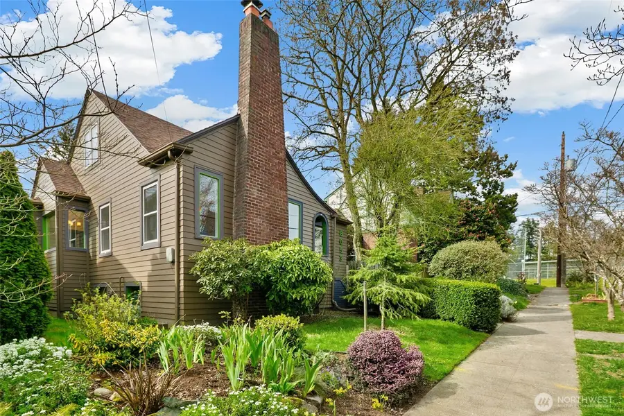 8053 Brooklyn Avenue Ne, Seattle, WA 98115 - #2