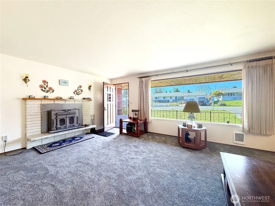 8825 Corbin Drive, Everett, WA 98204 - #2