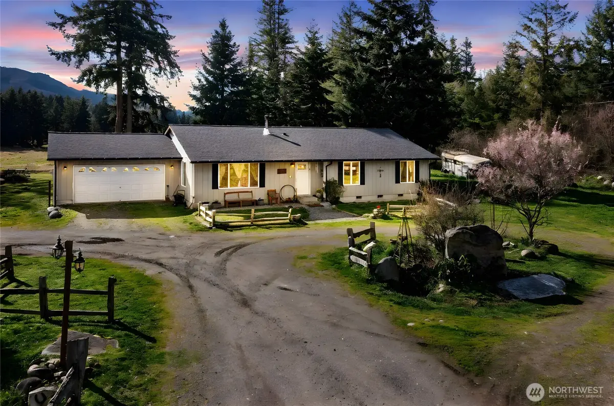 14435 Vail Cut Off Road Se, Rainier, WA 98576 - #1