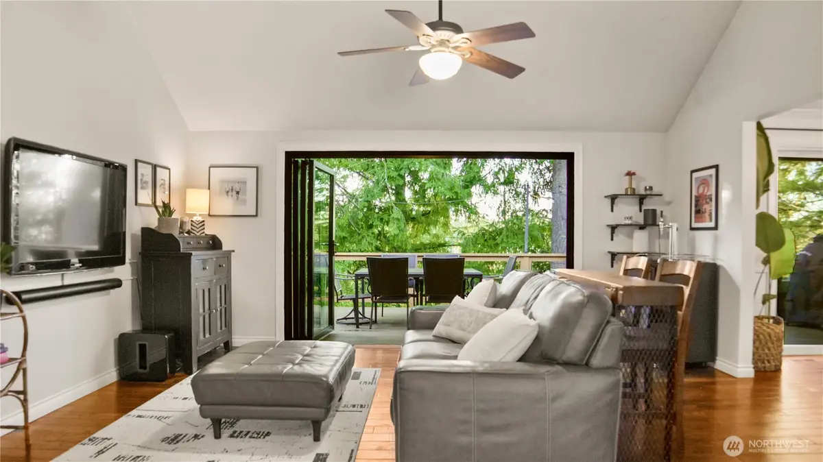 4017 239th Place Se, Sammamish, WA 98029 - #1