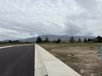 413 W 4th Street #9, Everson, WA 98247 - #3