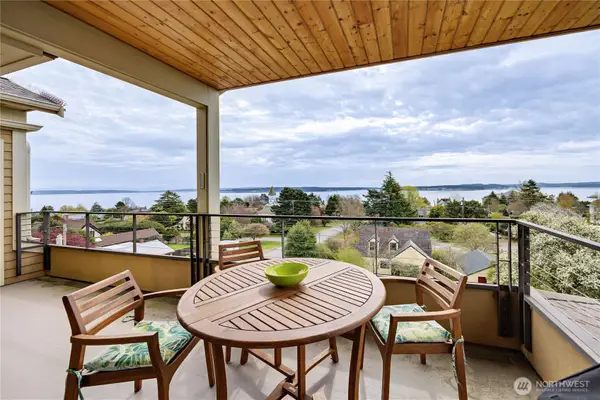 1215 Lawrence Street #402, Port Townsend, WA 98368