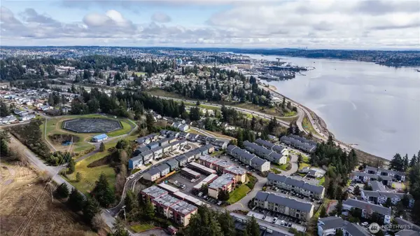 1760 W Sunn Fjord Lane #F-105, Bremerton, WA 98312