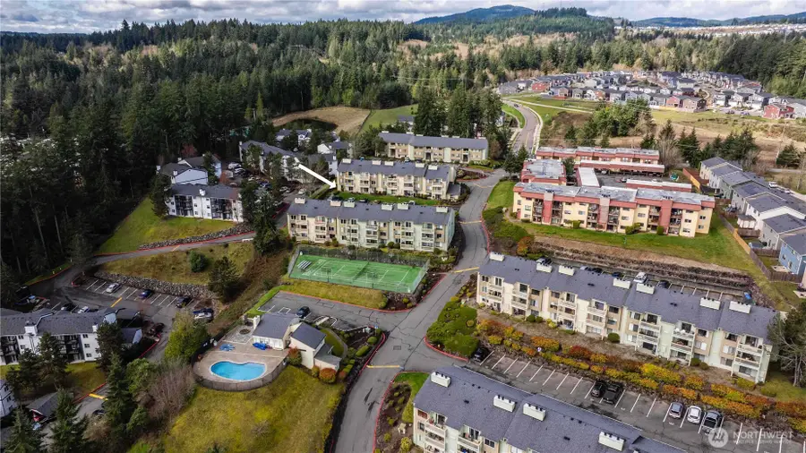 1760 W Sunn Fjord Lane #F-105, Bremerton, WA 98312 - #2