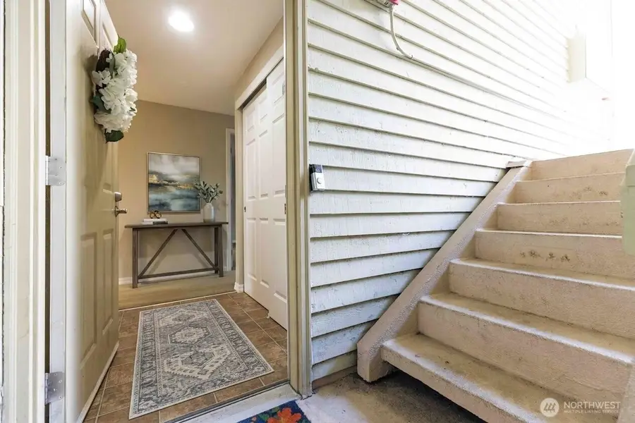 1760 W Sunn Fjord Lane #F-105, Bremerton, WA 98312 - #3