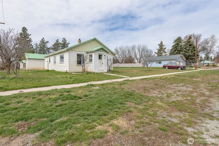 326 Columbia Avenue, Waterville, WA 98858 - #3