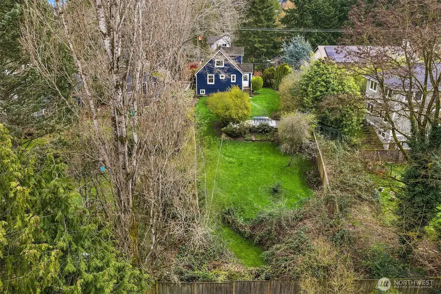 9213 25th Avenue Ne, Seattle, WA 98115 - #2