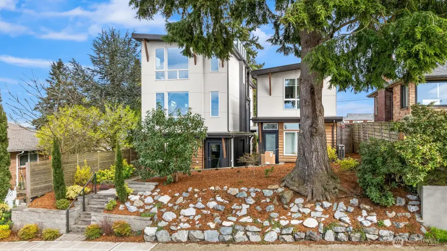 6710 36th Avenue Sw #B, Seattle, WA 98126 - #2