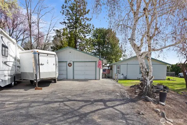 705 N 12th Street, Selah, WA 98942