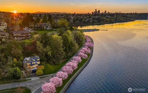 3903 48th Avenue S, Seattle, WA 98118