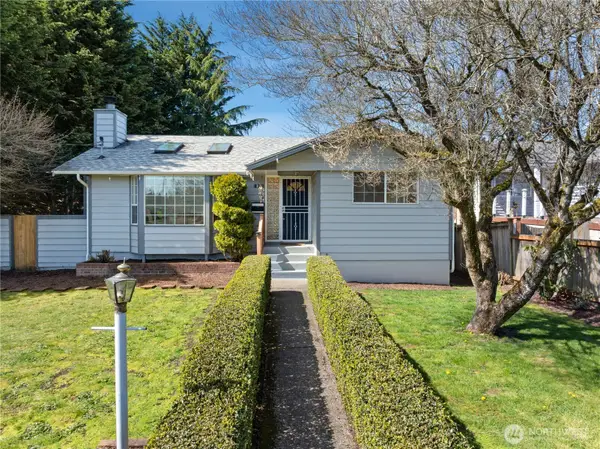 822 S Winnifred Street, Tacoma, WA 98465