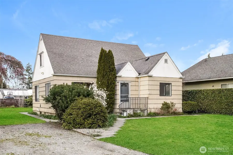 715 S 141st Street, Tacoma, WA 98444 - #3