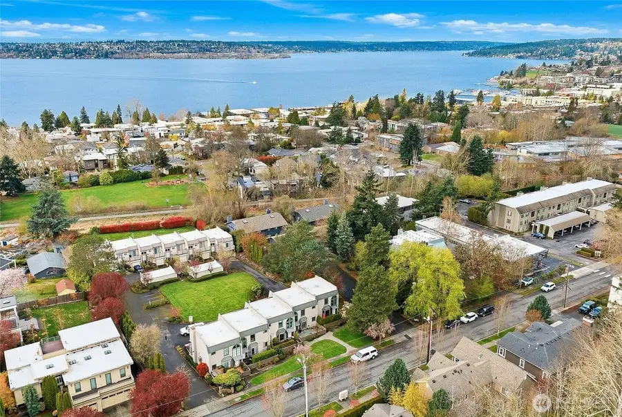 6527 106th Avenue Ne, Kirkland, WA 98033 - #3
