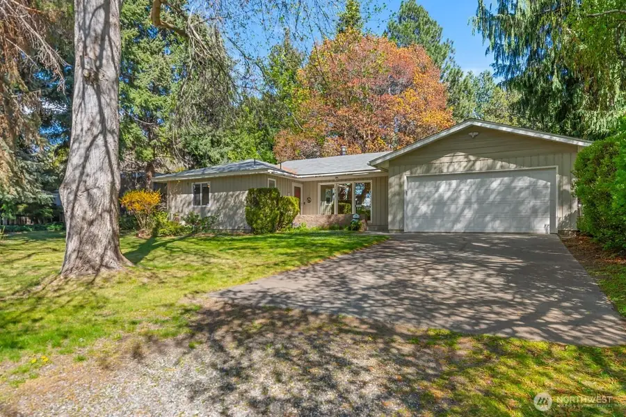 1401 N Devon Avenue, East Wenatchee, WA 98802 - #2