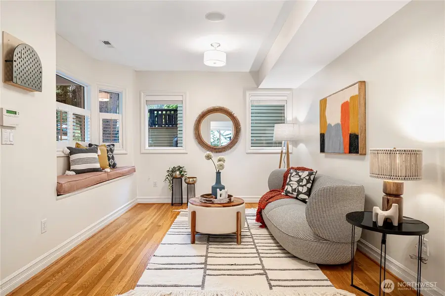 1528 Ne 97th St, Seattle, WA 98115 - #3