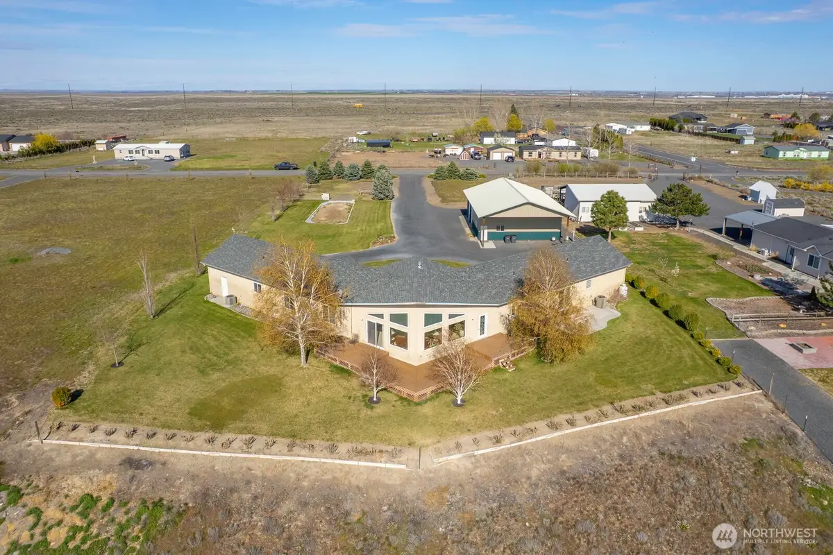 7618 Bouldercrest Road Ne, Moses Lake, WA 98837 - #1
