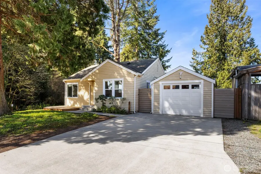 603 N Summit Avenue, Bremerton, WA 98312 - #3