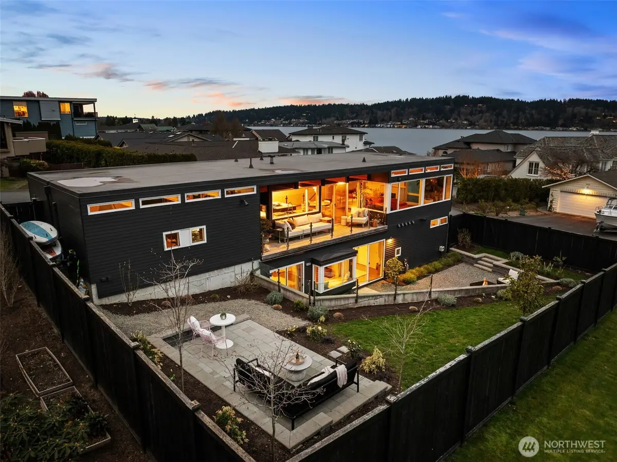 19523 SE 51st Street, Issaquah, WA 98027 - #1