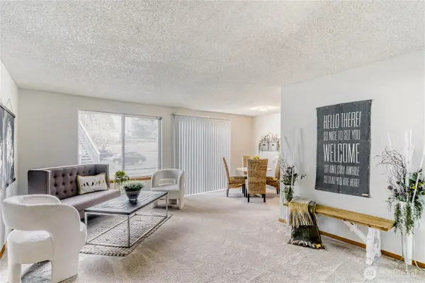 9115 1st Place Ne #2, Lake Stevens, WA 98258