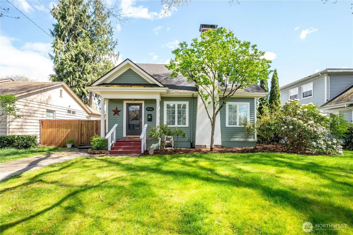 1644 22nd, Longview, WA 98632 - #1