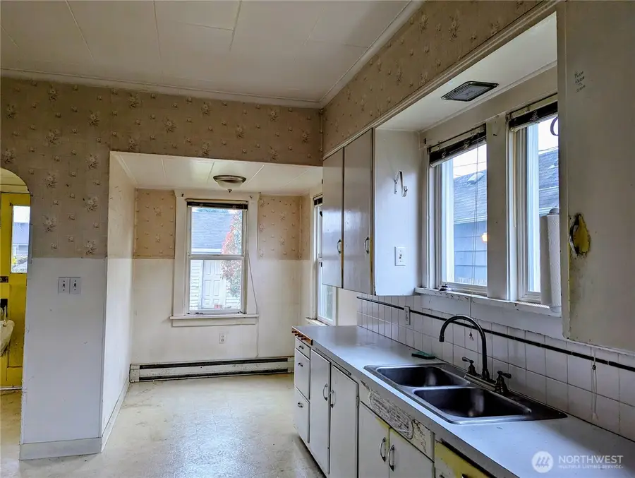 1615 4th Street, Marysville, WA 98270 - #2