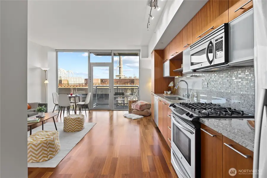 2911 2nd Avenue #810, Seattle, WA 98121 - #3