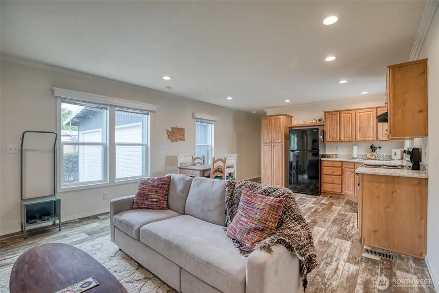 810 Magellan Avenue Ne, Ocean Shores, WA 98569 - #3