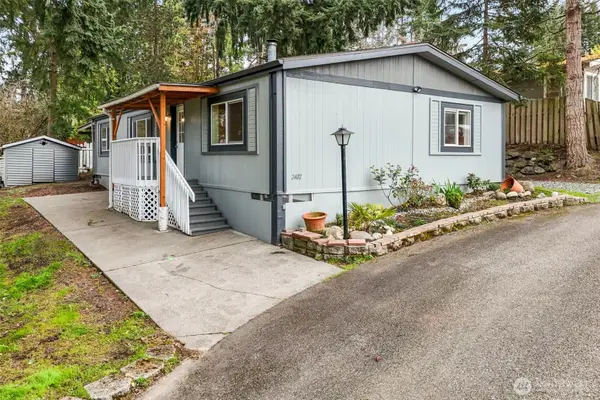 2402 S 370th Place, Federal Way, WA 98003