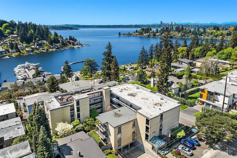 9909 NE 1st Street #104, Bellevue, WA 98004 - #2