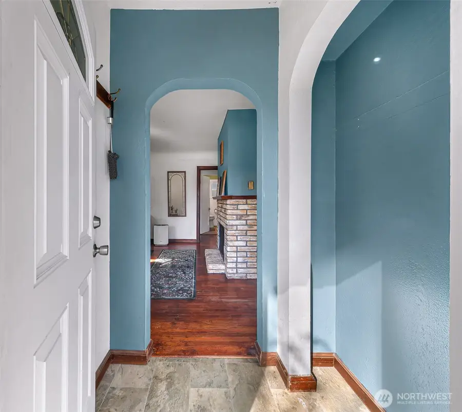 513 S Pine Street, Burlington, WA 98233 - #3