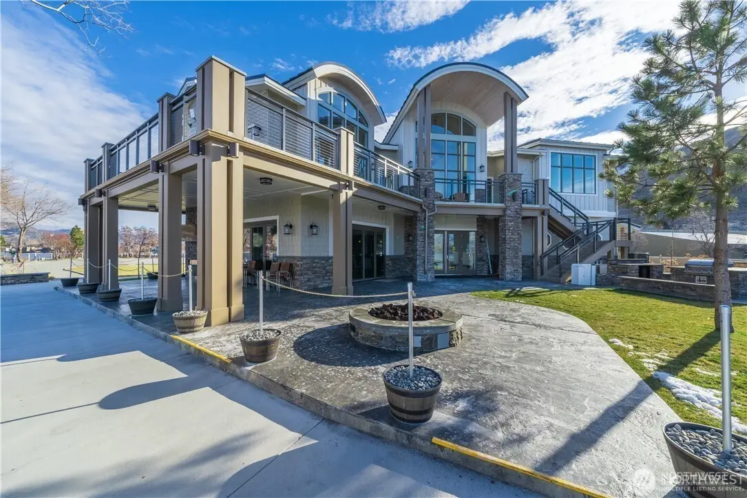 1350 W Woodin Avenue #F4, Chelan, WA 98816 - #1