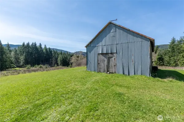 727 Greenwood Road, Kalama, WA 98625