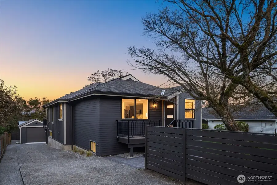 12012 North Park Avenue N, Seattle, WA 98133 - #2