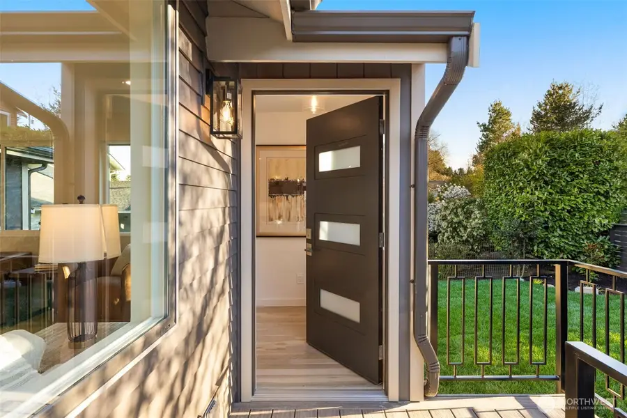 12012 North Park Avenue N, Seattle, WA 98133 - #3