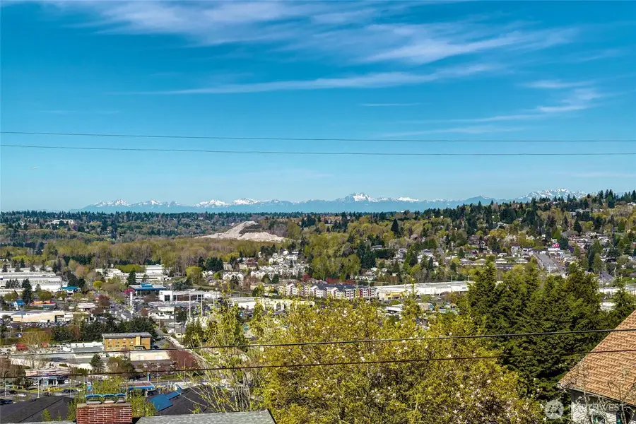 808 Renton Avenue S, Renton, WA 98057 - #3