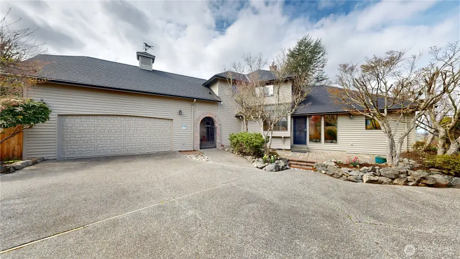 627 N Waugh Road, Mount Vernon, WA 98273 - #2