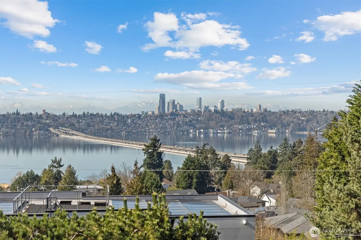 2800 68th Avenue Se, Mercer Island, WA 98040 - #1