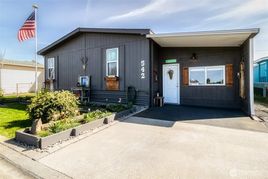 542 NE Fleetwood Avenue, College Place, WA 99324 - #2