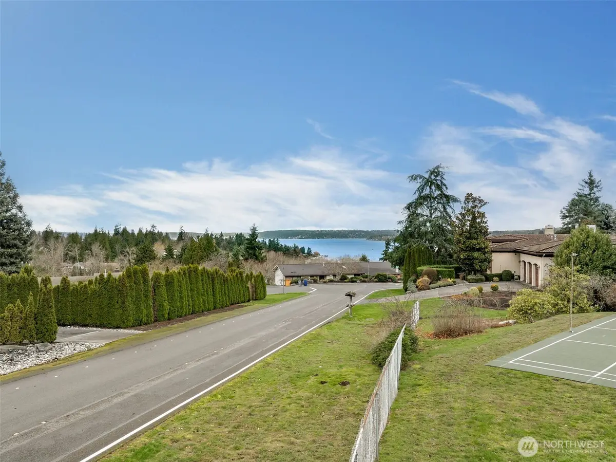 9808 NE 33rd Street, Bellevue, WA 98004 - #1