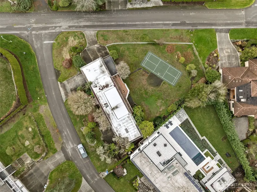 9808 NE 33rd Street, Bellevue, WA 98004 - #2