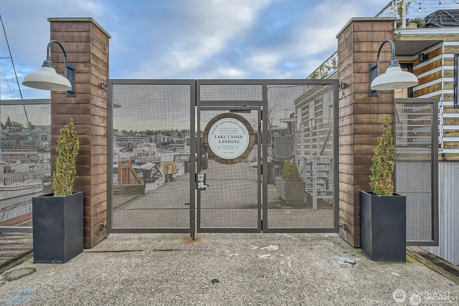 2309 N Northlake Way #5, Seattle, WA 98103 - #3