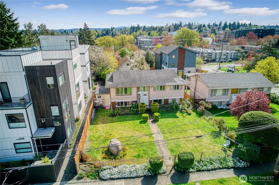 4560 34th Avenue S, Seattle, WA 98118 - #2